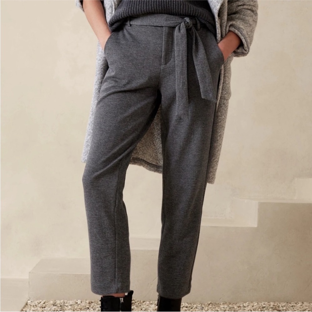 Women's Gray Tie-Waist Knit Pants